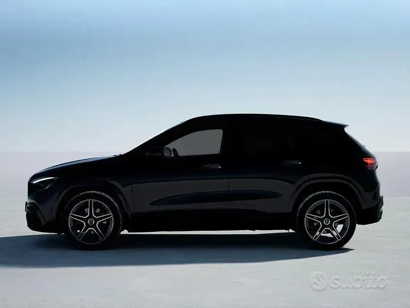 Nuova Mercedes GLA200 AMG line 2025 Nero SUV