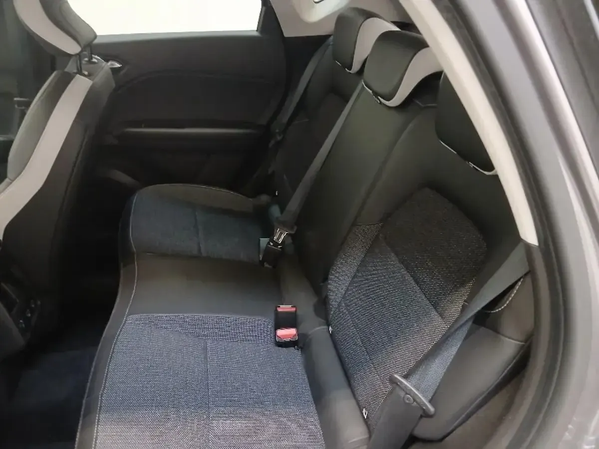 Usata Renault Captur Techno 145 CV (106 kW) 2023 Grigio SUV