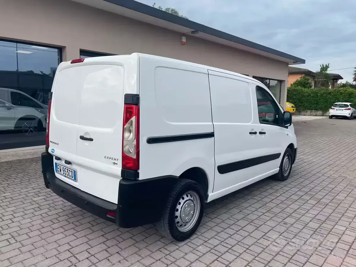 Usata Peugeot Expert 128 CV (94 kW) 2014 Bianco Furgone