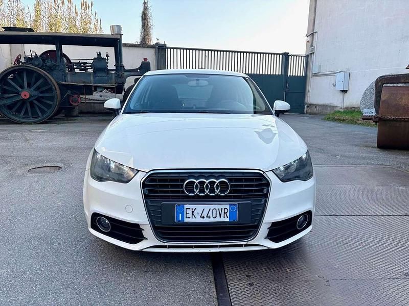 Usata Audi A1 Attraction 86 CV (63 kW) 2011 Bianco Utilitaria