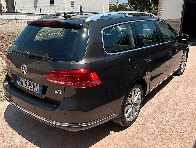 Usata VW Passat 105 CV (77 kW) 2013 Berlina