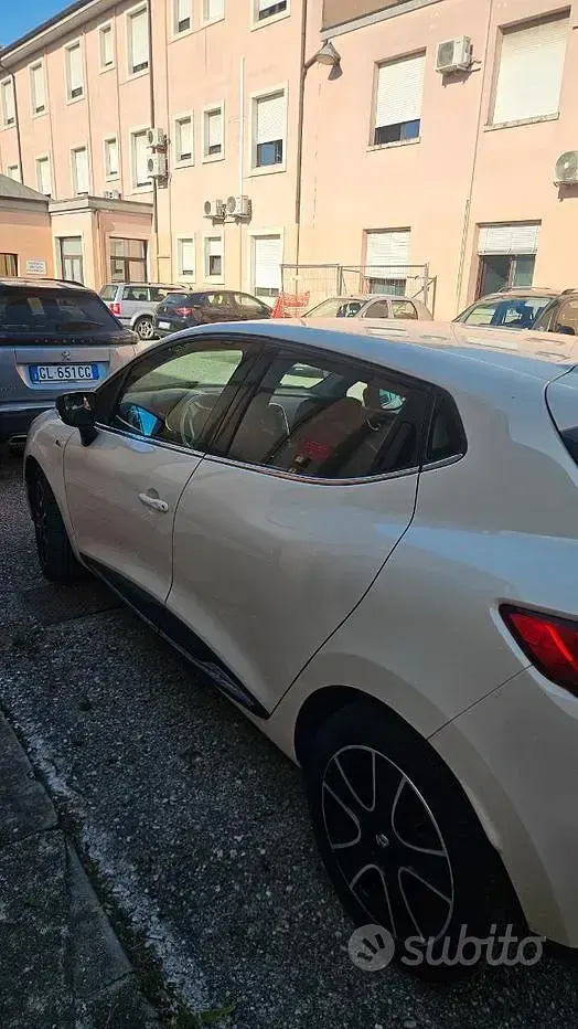 Usata Renault Clio 78 CV (57 kW) 2016 Bianco Utilitaria