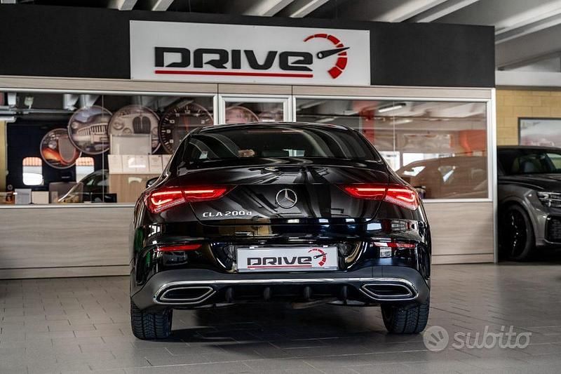 Usata Mercedes CLA200 Premium 150 CV (110 kW) 2021 Nero Berlina
