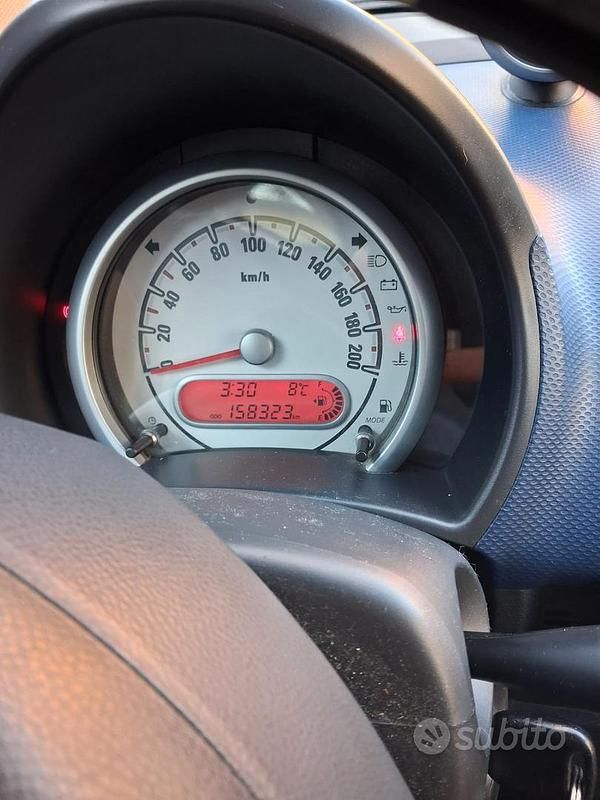 Usata Opel Agila 86 CV (63 kW) 2008 Blu Utilitaria