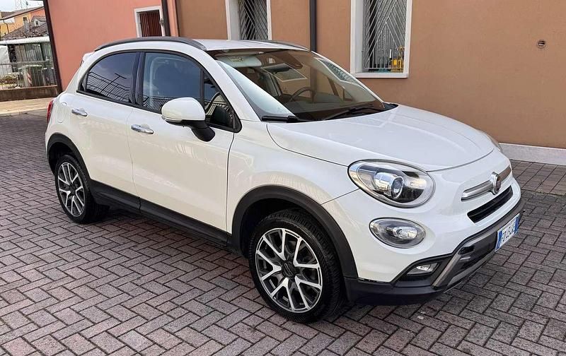 Usata Fiat 500 Cross Plus 140 CV (102 kW) 2016 Bianco Station wagon