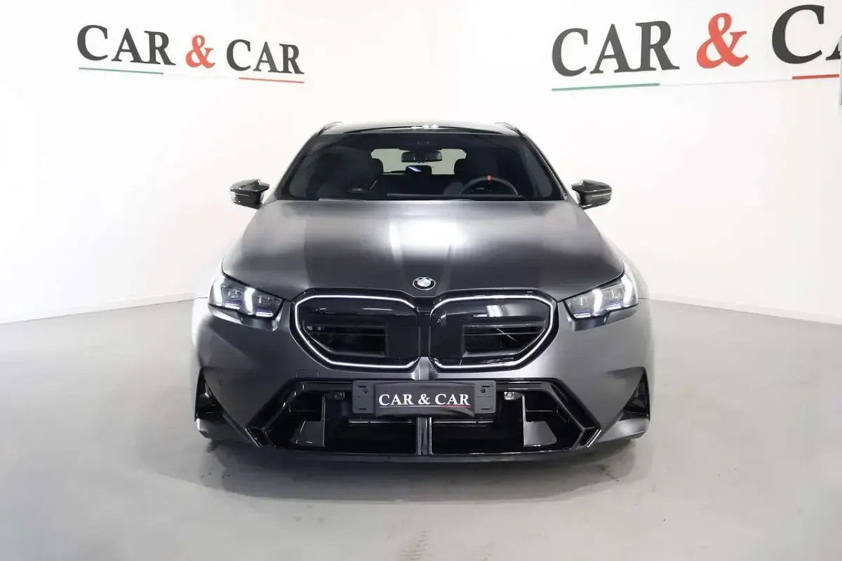 Usata BMW M5 727 CV (534 kW) 2025 Grigio Station wagon