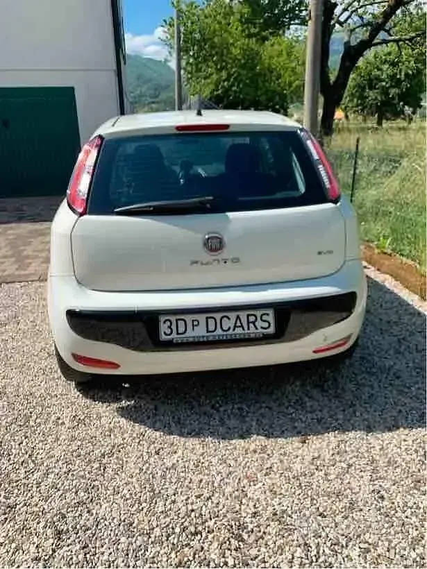 Usata Fiat Punto Evo S 69 CV (50 kW) 2011 Bianco Utilitaria