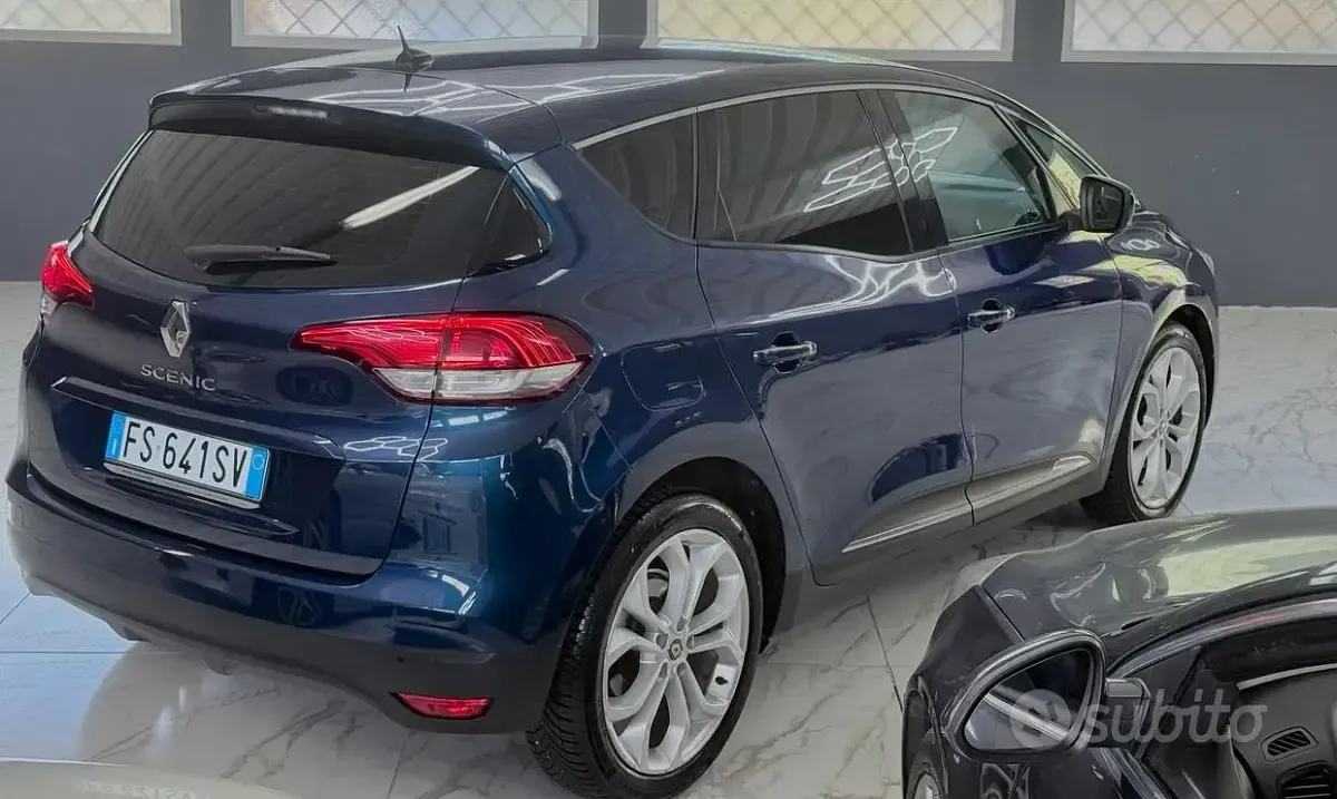 Usata Renault Scénic IV Intens 110 CV (80 kW) 2018 Bluazzurro Monovolume