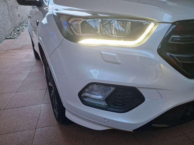Usata Ford Kuga ST-Line 120 CV (88 kW) 2017 Bianco SUV