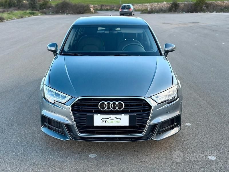 Usata Audi A3 Ambiente 150 CV (110 kW) 2019 Grigio Berlina