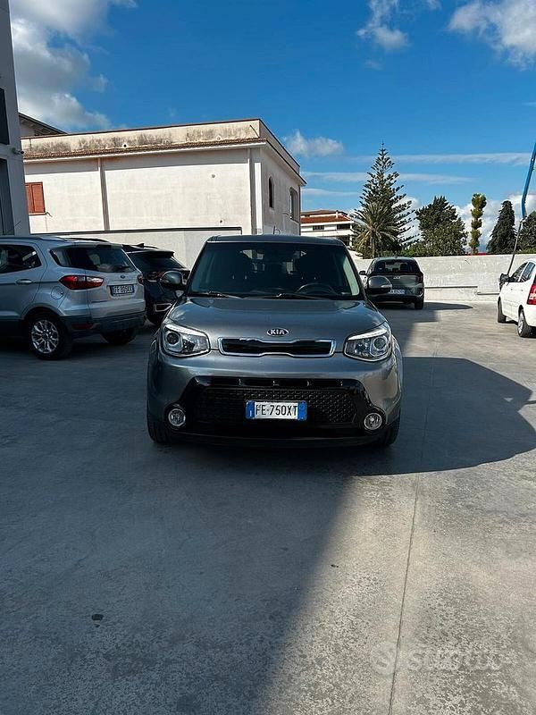 Usata Kia Soul 136 CV (100 kW) 2016 Grigio SUV