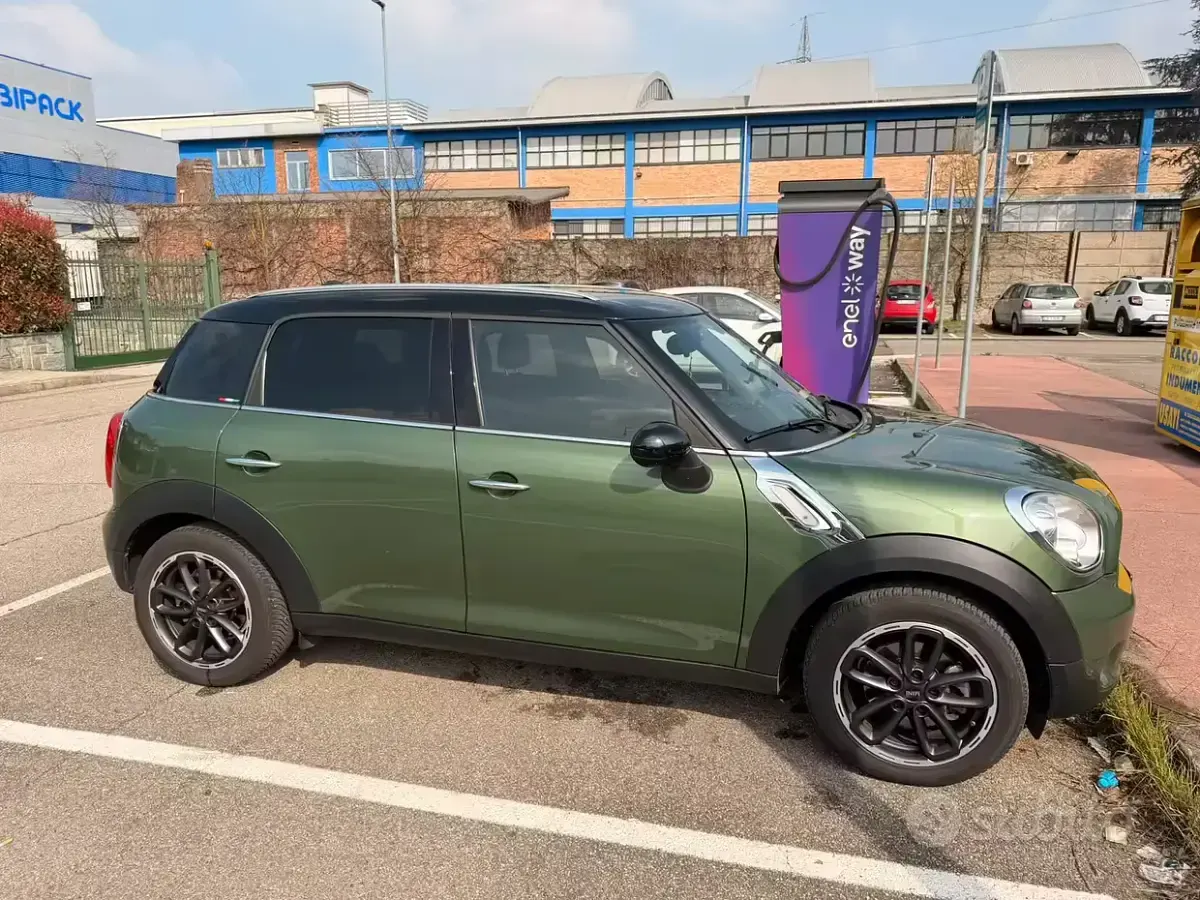 Usata Mini Countryman 111 CV (81 kW) 2016 Verde SUV