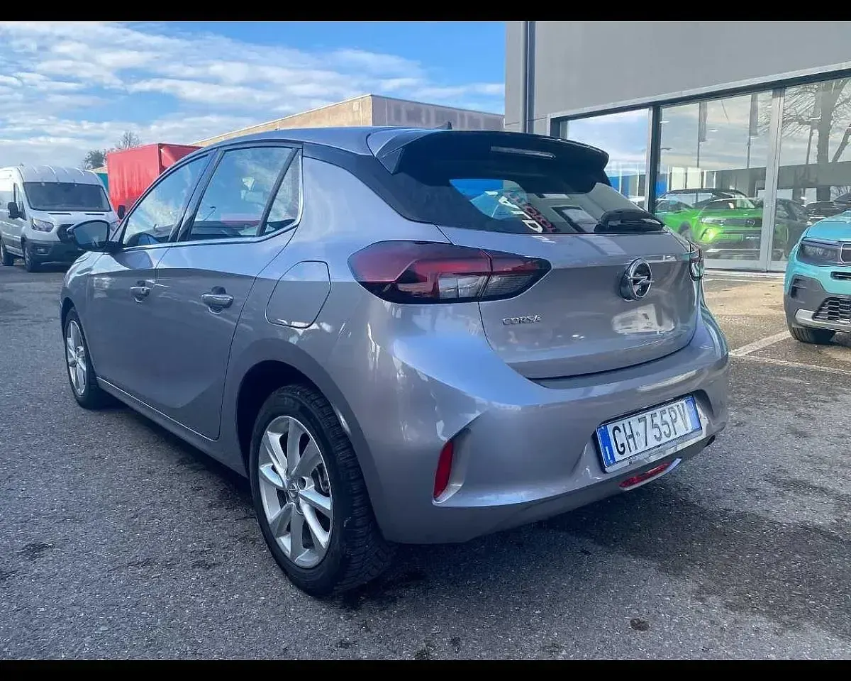 Usata Opel Corsa Elegance 101 CV (74 kW) 2021 Grigio Utilitaria