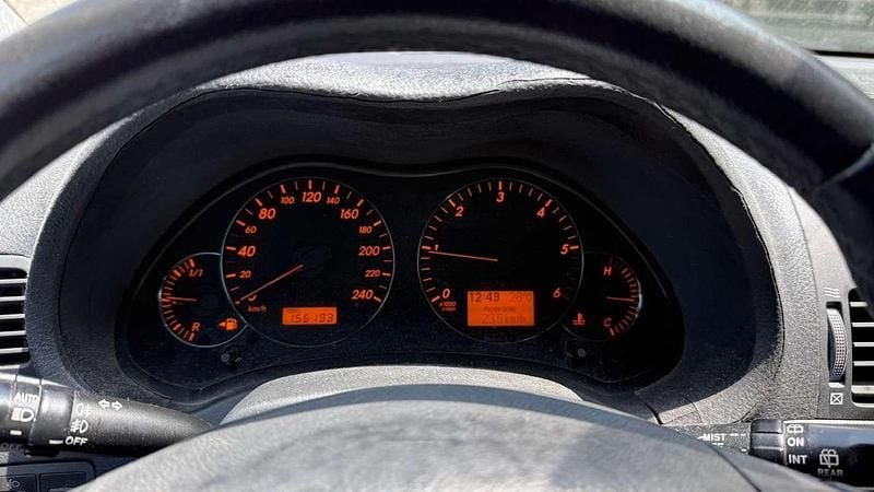 Usata Toyota Avensis 150 CV (110 kW) 2008 Marrone Station wagon