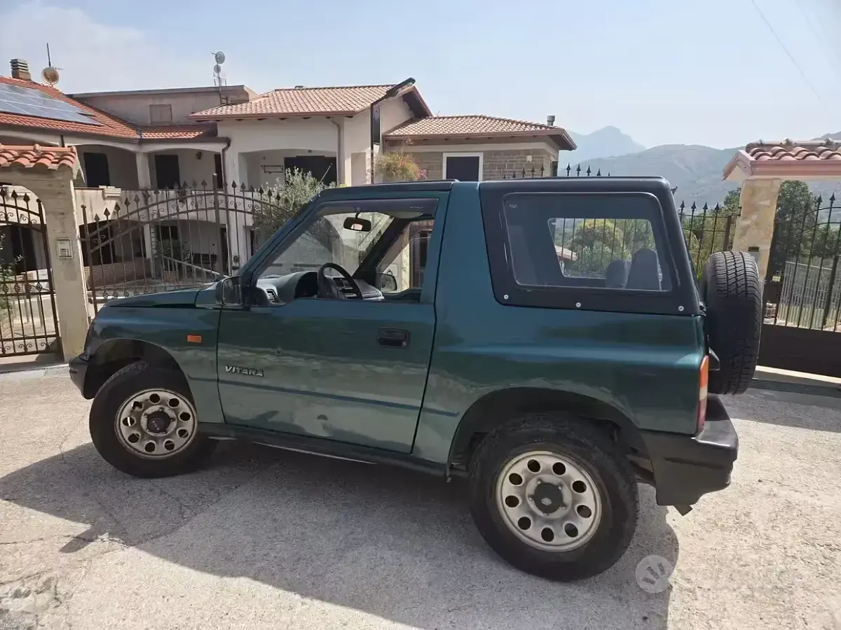 Usata Suzuki Vitara 80 CV (58 kW) 2000 SUV