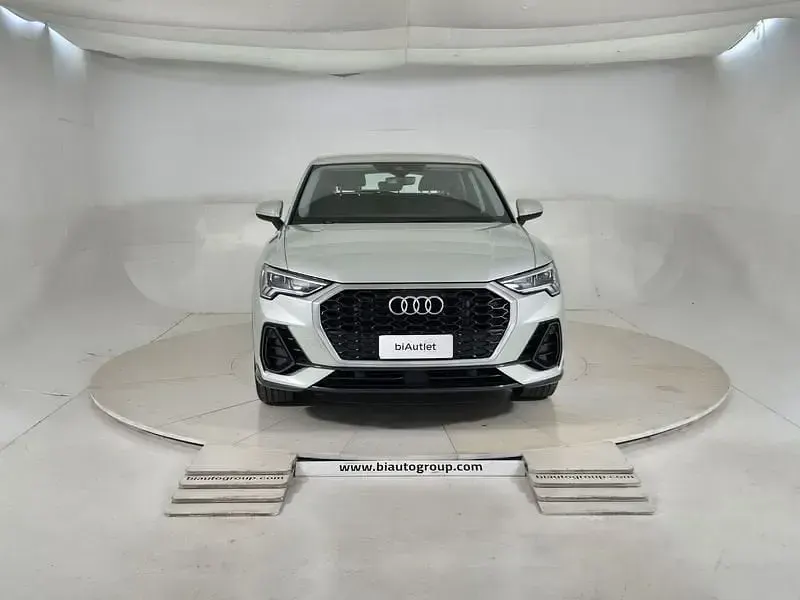 Usata Audi Q3 Sportback Business Plus 150 CV (110 kW) 2022 Argento SUV