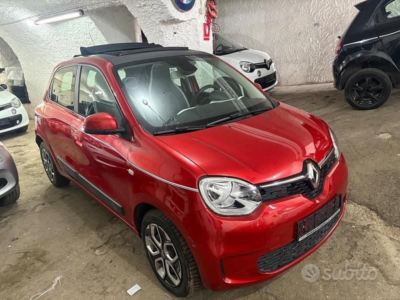 Usata Renault Twingo SE 65 CV (47 kW) 2020 Rosso Utilitaria