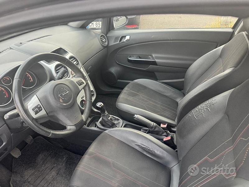 Usata Opel Corsa 85 CV (62 kW) 2013 Utilitaria