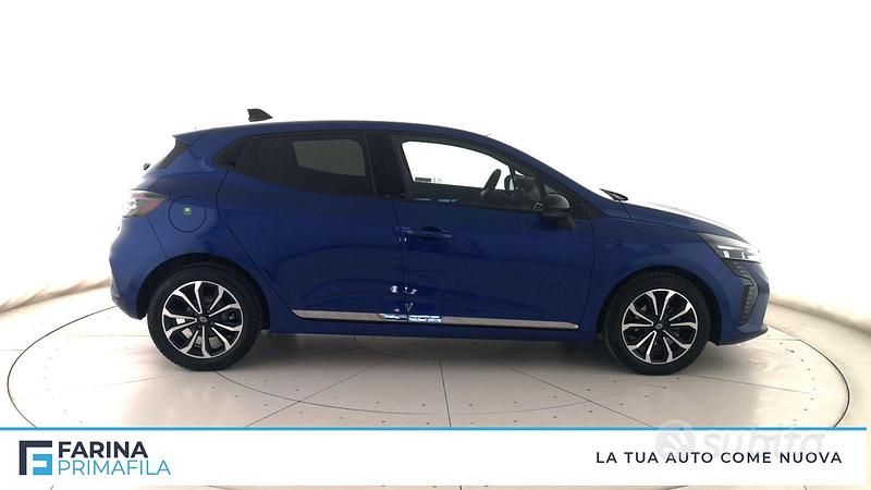 Usata Renault Clio V Techno 91 CV (66 kW) 2024 Blu Berlina
