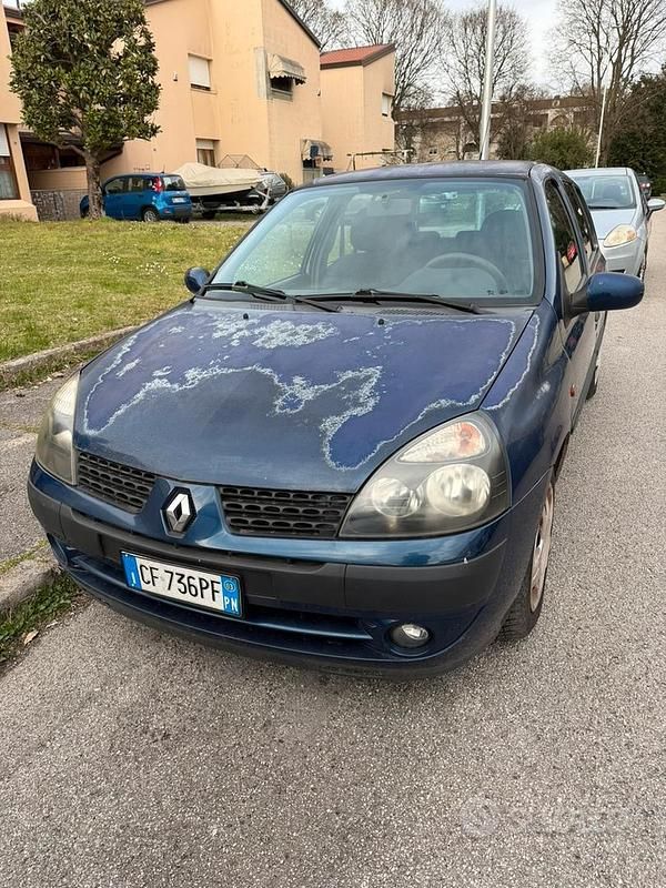 Usata Renault Clio II 2002 Utilitaria