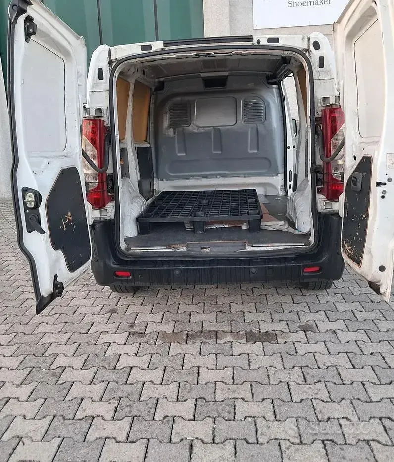 Usata Citroën Jumpy 79 CV (58 kW) 2008 Bianco Monovolume