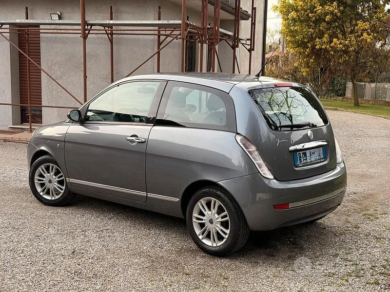 Usata Lancia Ypsilon 60 CV (44 kW) 2007 Utilitaria