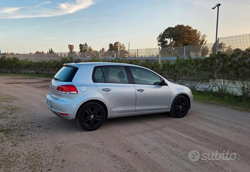 Usata VW Golf VII 102 CV (75 kW) 2012 Grigio Berlina
