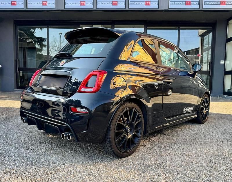 Usata Abarth 595 165 CV (121 kW) 2021 Nero Utilitaria