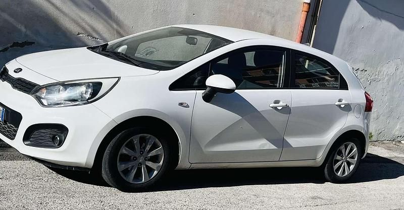 Usata Kia Rio EX 75 CV (55 kW) 2013 Berlina