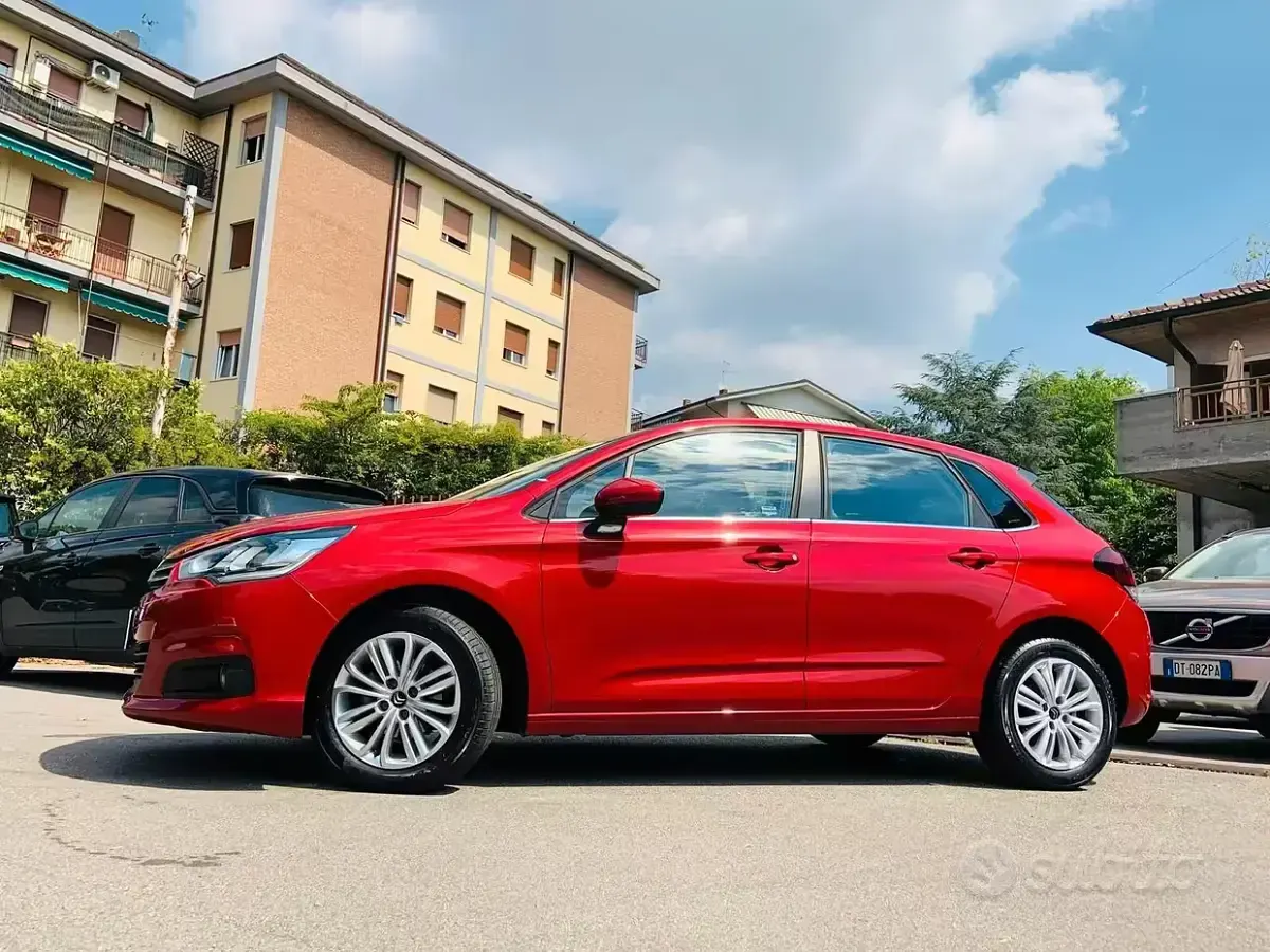 Usata Citroën C4 Elegance 110 CV (80 kW) 2017 Rosso Berlina
