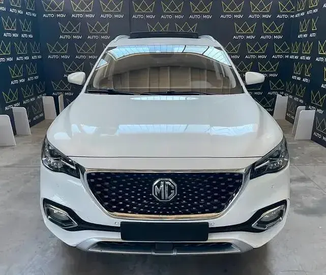 Usata MG HS Comfort 162 CV (119 kW) 2023 Bianco SUV