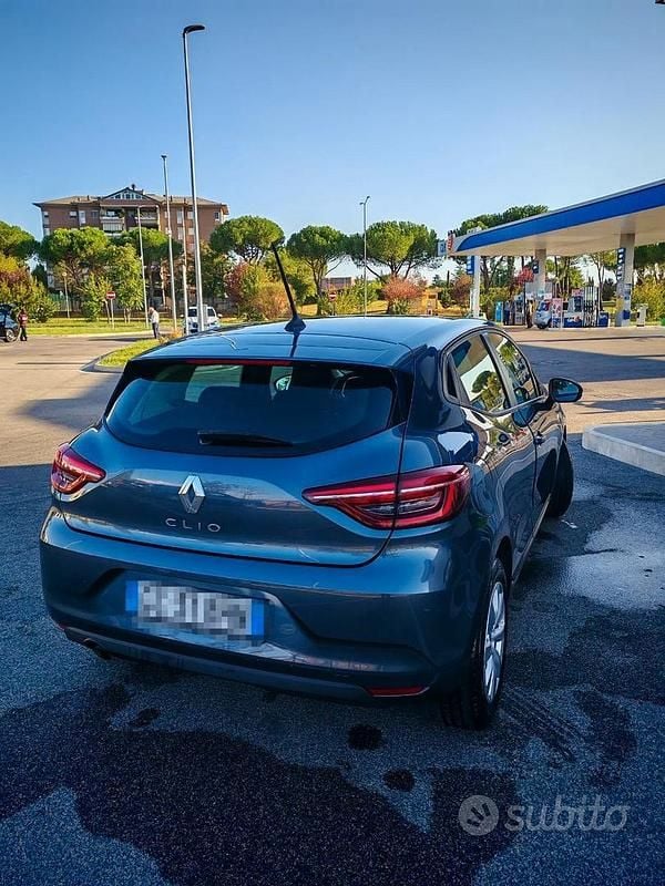 Usata Renault Clio V 101 CV (74 kW) 2020 Utilitaria