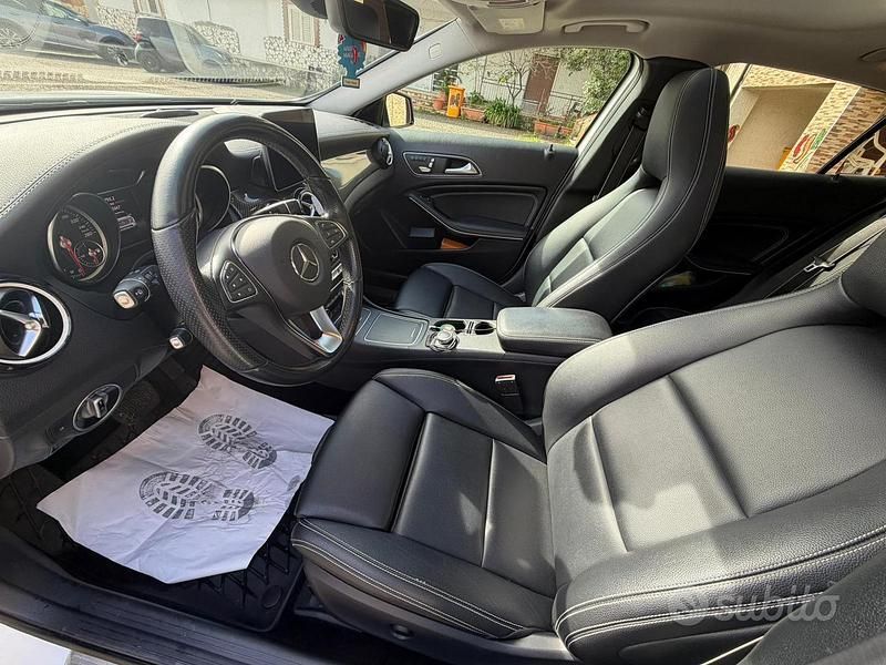 Usata Mercedes GLA200 Edition 136 CV (100 kW) 2019 Bianco SUV