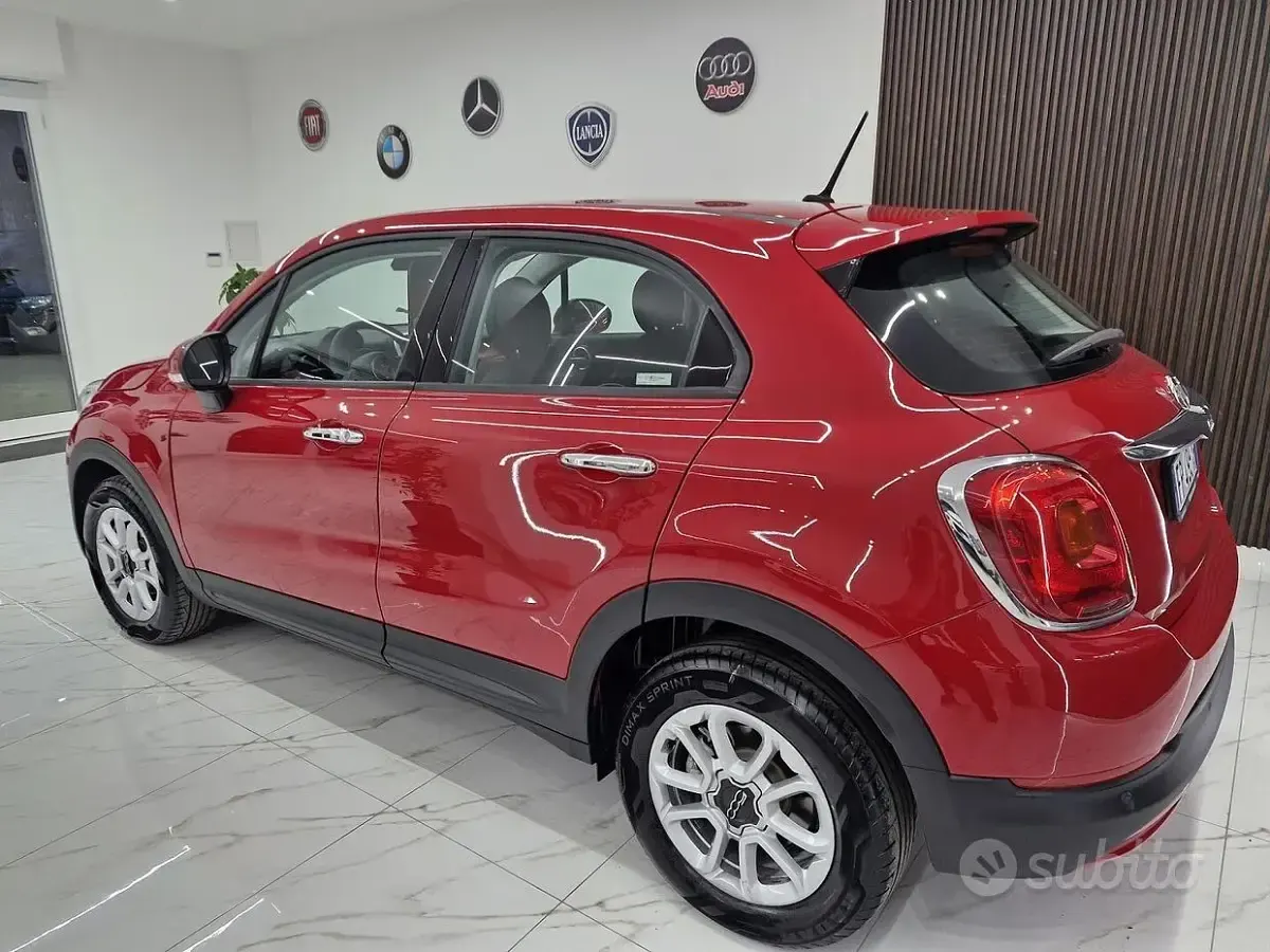 Usado Fiat 500X Lounge 95 CV (69 kW) 2018 Rojo SUV