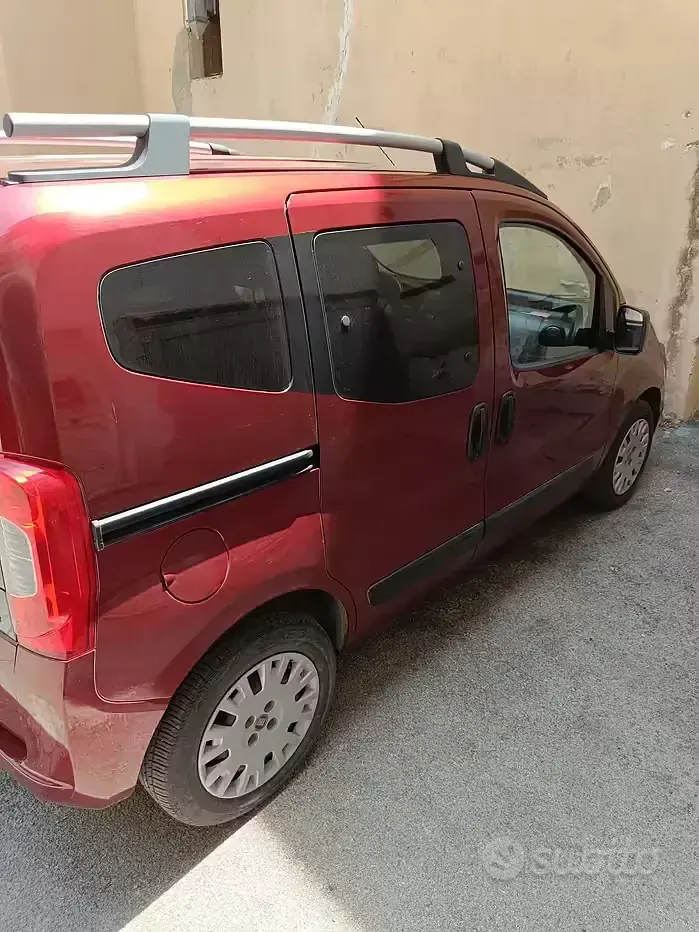 Usata Fiat Qubo Trekking 95 CV (69 kW) 2011 Rosso Monovolume