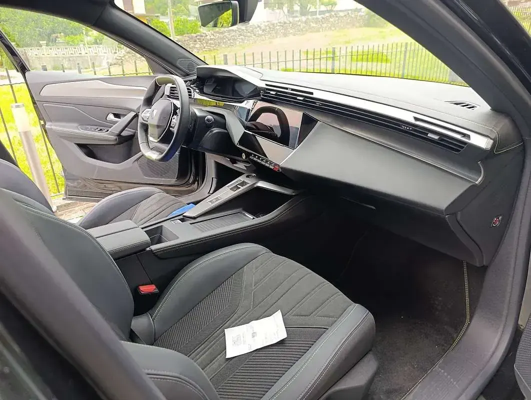 Usata Peugeot 408 GT 131 CV (96 kW) 2024 SUV