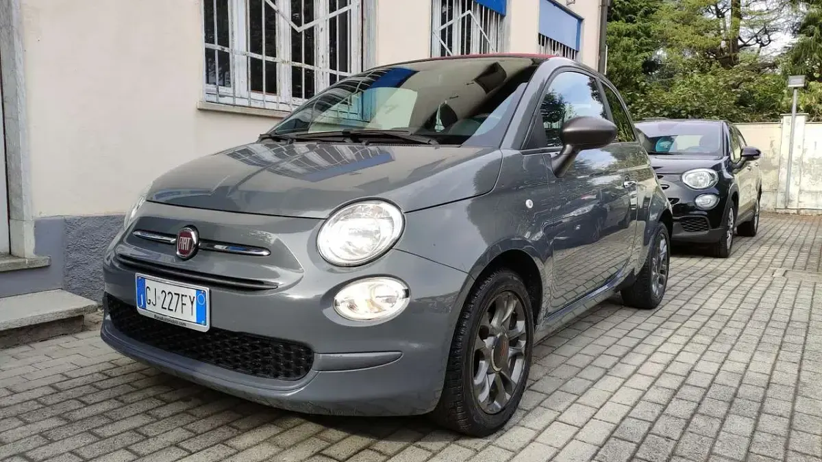 Usata Fiat 500C 69 CV (50 kW) 2022 Grigio Cabrio