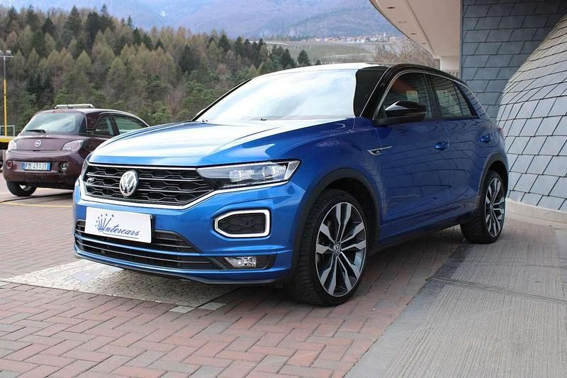 Usata VW T-Roc 150 CV (110 kW) 2019 Blu SUV