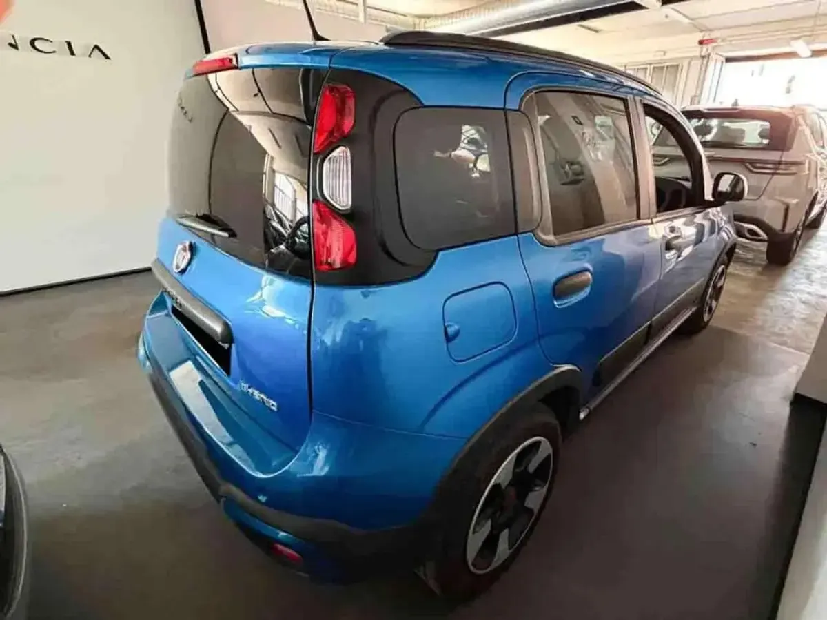 Usata Fiat Panda Cross Cross 69 CV (50 kW) 2023 Blu Utilitaria