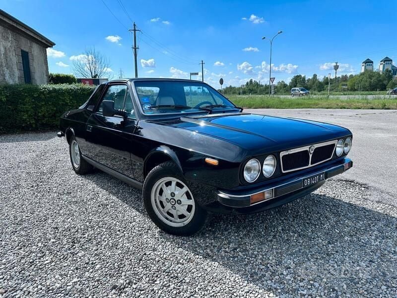 Usata Lancia Beta 135 CV (99 kW) 1983 Nero Cabrio