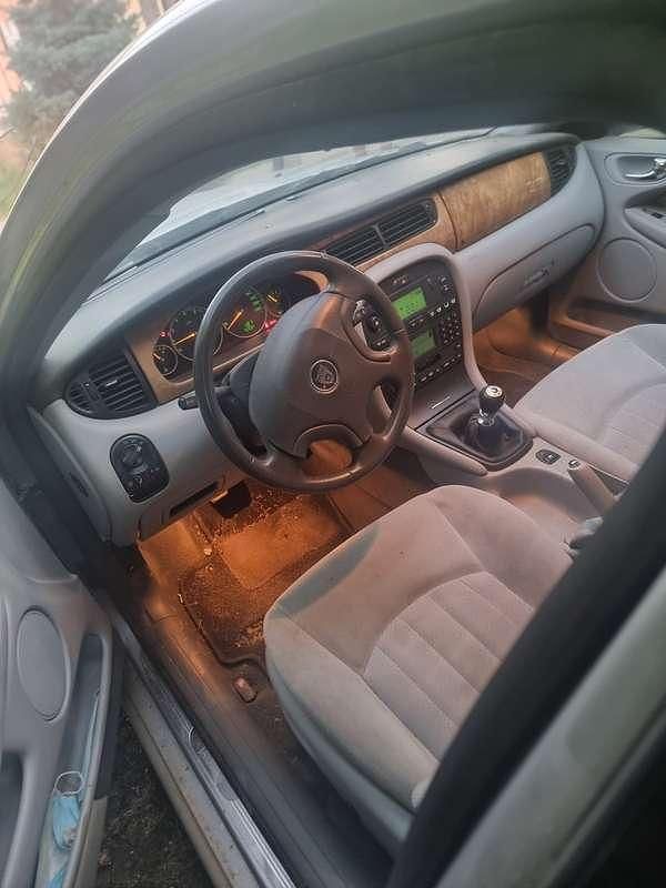 Usata 2002 Jaguar X-type Executive Tre volumi | 2200 € (Super prezzo) - Immagine 1/4