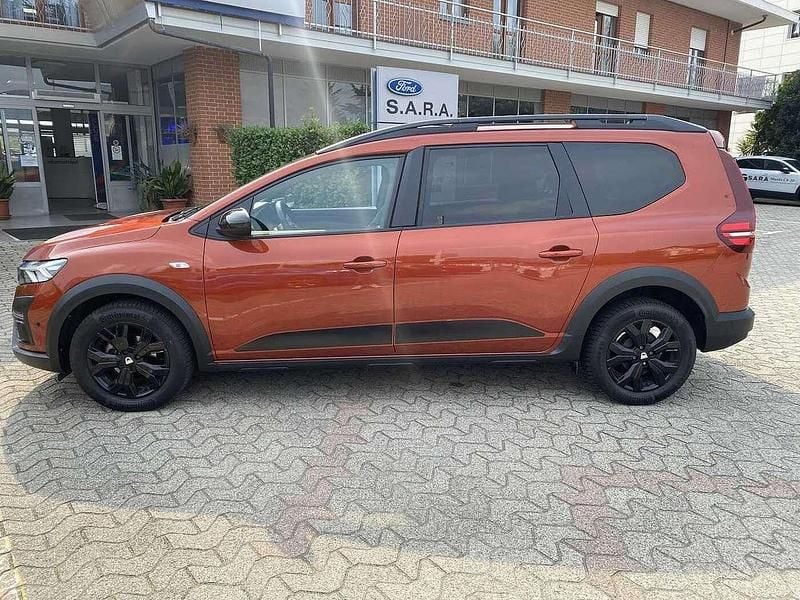 Usata Dacia Jogger Extreme 101 CV (74 kW) 2022 Rosso Monovolume