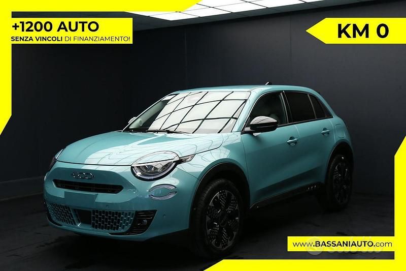 Nuova Fiat 600 La Prima 145 CV (106 kW) 2025 Blu SUV
