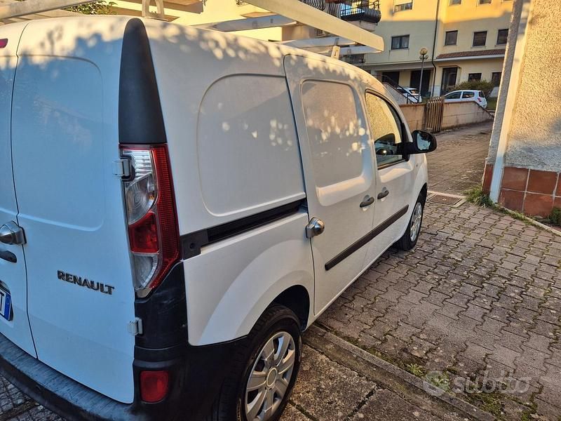 Usata Renault Kangoo 90 CV (66 kW) 2016 Bianco Monovolume