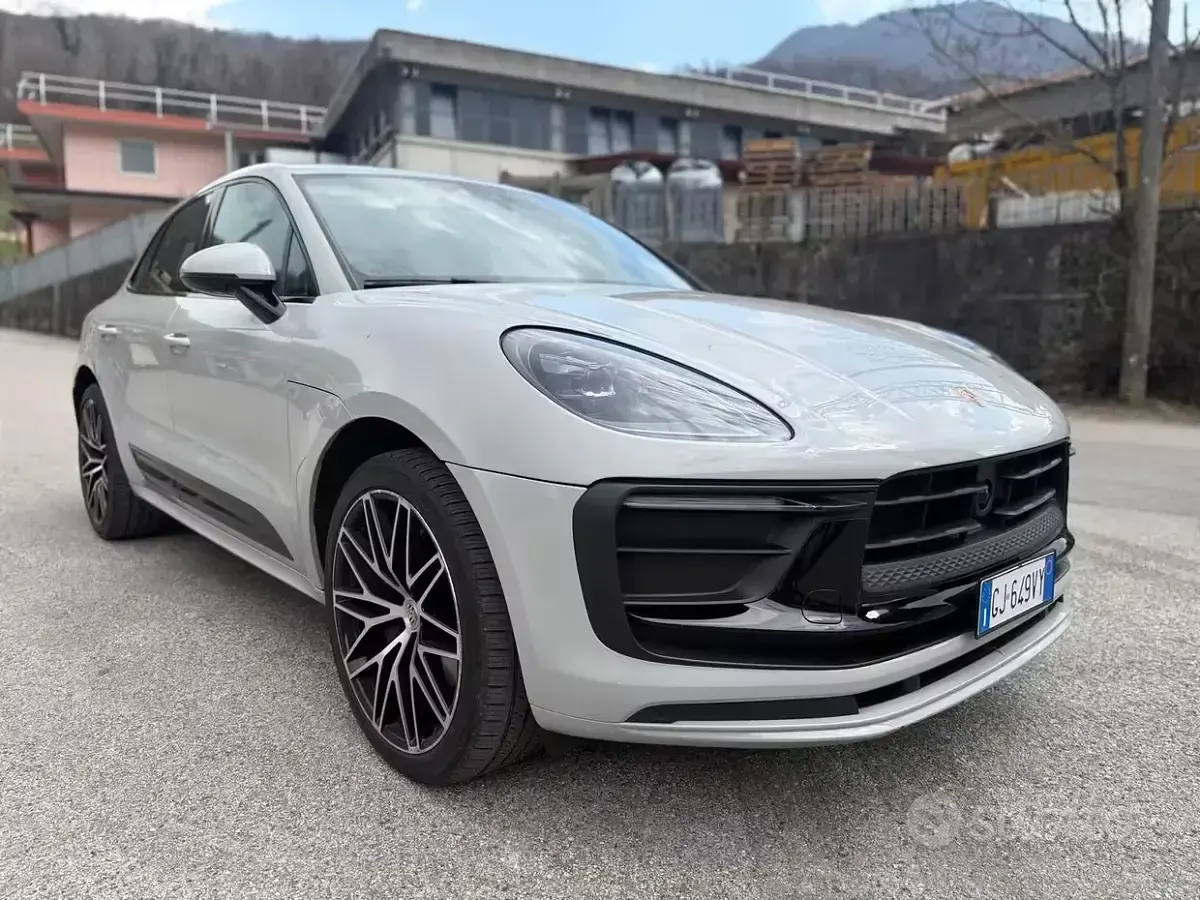 Usata Porsche Macan 265 CV (194 kW) 2022 Grigio SUV