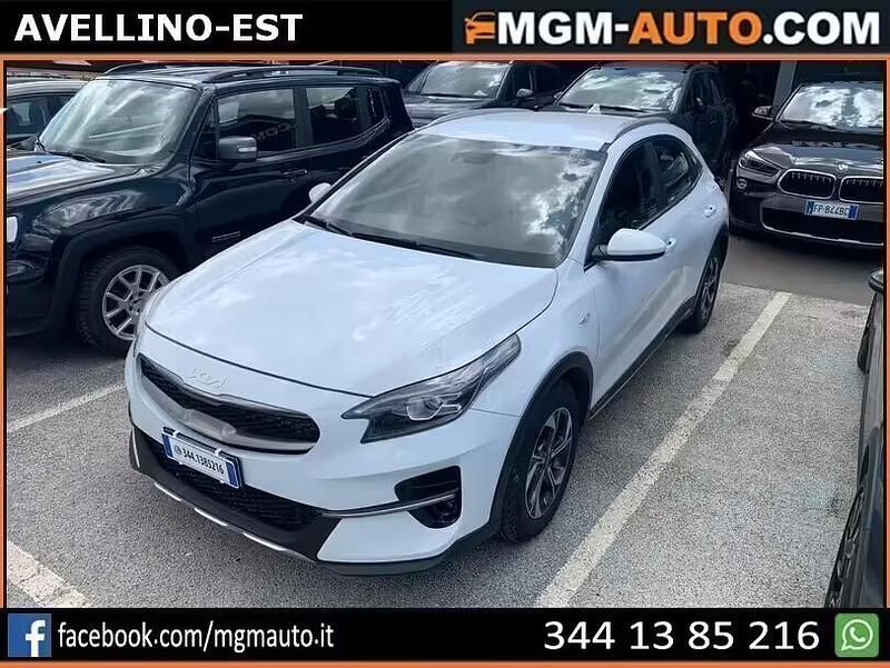 Usata Kia XCeed Urban 116 CV (85 kW) 2022 Bianco SUV