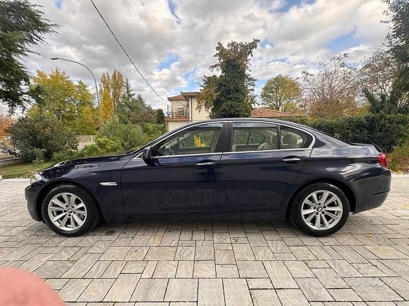 Usata BMW 520 184 CV (135 kW) 2012 Blu/azzurro Berlina
