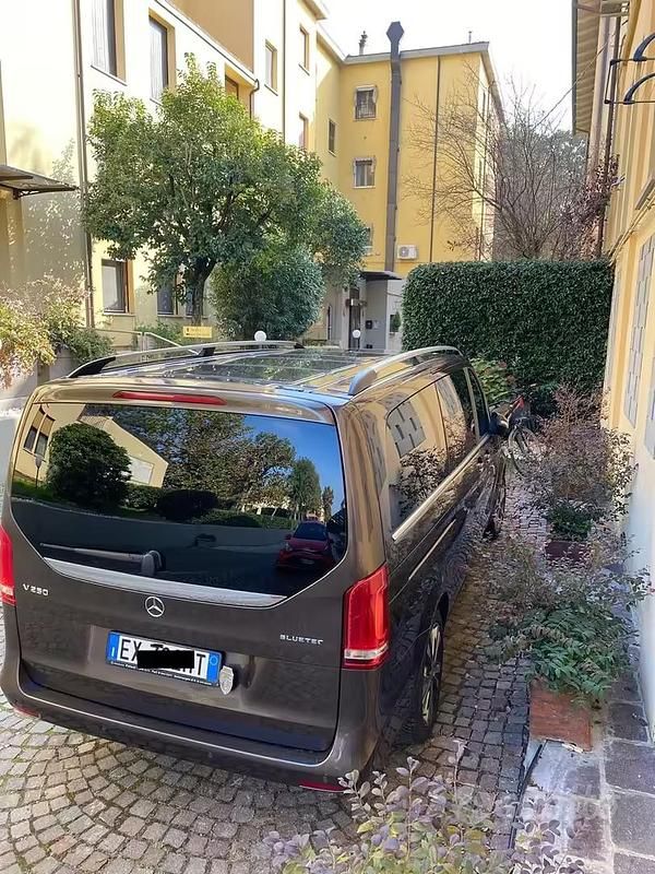 Usata Mercedes V250 2015 Marrone Monovolume