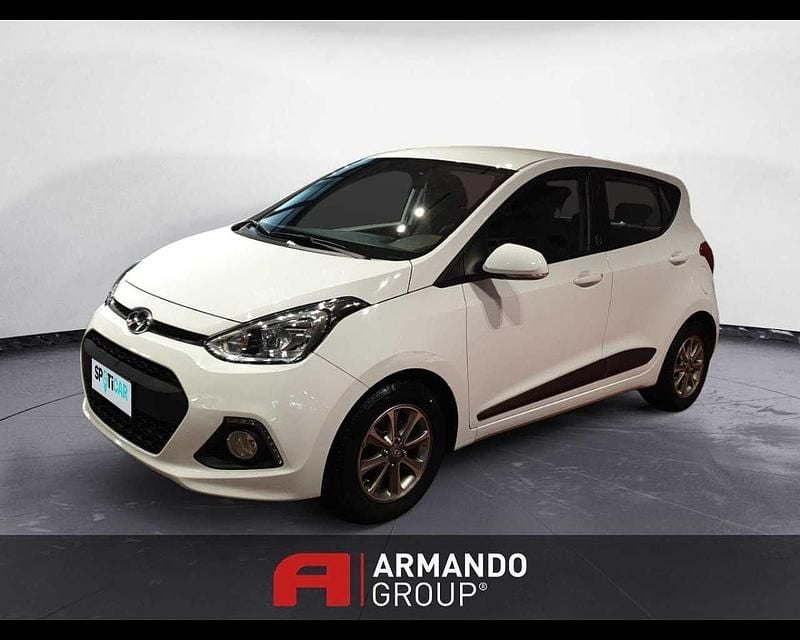 Usata Hyundai i10 Edition 67 CV (49 kW) 2016 Bianco Utilitaria