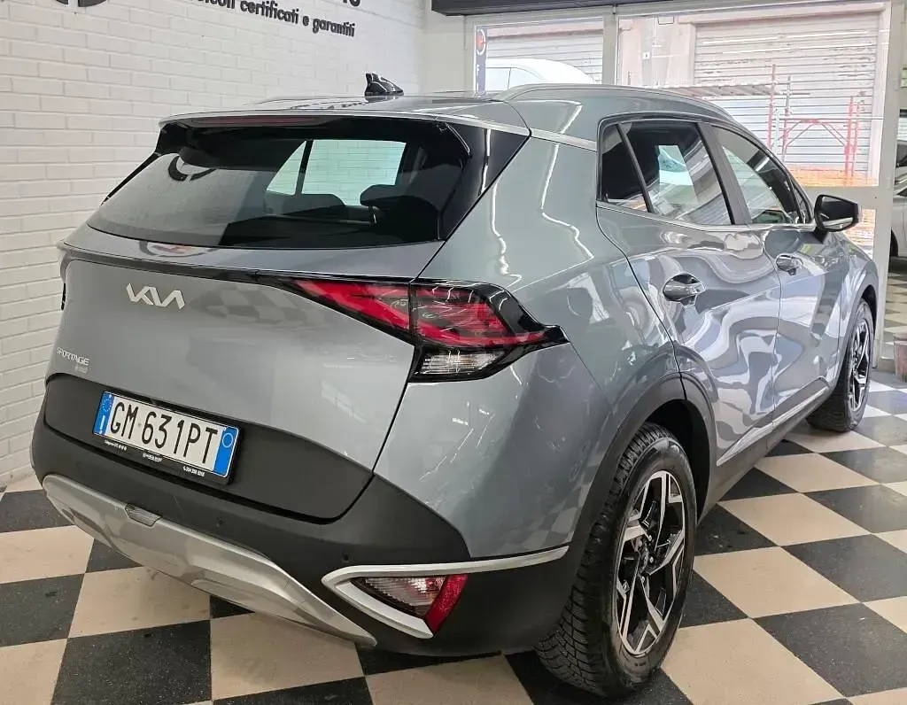 Usata Kia Sportage 136 CV (100 kW) 2023 Grigio SUV